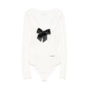 SHUSHU/TONG Ruffled Stickad Bodysuit med Bågdetaljer White, Dam