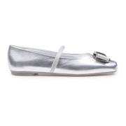 Salvatore Ferragamo Silverlaminerade läderballerina skor Gray, Dam