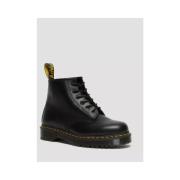 Dr. Martens Klassiska släta läderkängor Black, Dam