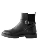 Chelsea boots 'Forever'