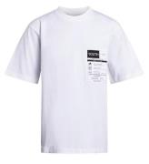Grunt T-shirt - Aron Box Fit - Vit m. MÃ¤rke