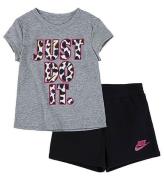 Nike Shortsset - T-shirt/Shorts - On The Spot - Svart/GrÃ¥