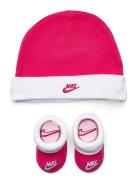 Nhn Nike Futura Hat And Bootie / Nhn Nike Futura Hat And Boo Pink Nike