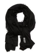 Helsinki Scarf Black Balmuir