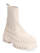 Cassandra Bootie White Steve Madden