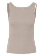 Gzdrew Reversible Eyelet Top Beige Gestuz