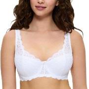 Triumph BH Amourette Wired Bra With Lace Vit A 70 Dam