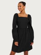 Only - Långärmade klänningar - Black - Onlstanley L/S Peplum Dress Ptm...