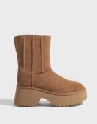 UGG - Brun - W Classic Twin Seam