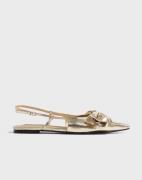 Nelly - Guld - Perfect Party Flat