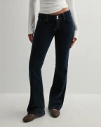 Nelly - Blå - Low Waist Corduroy Stitch Jeans