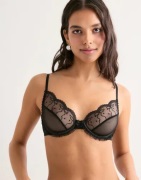 Nelly - Svart - Blissful Balconette Bra
