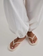 Nelly - Vit - Slim Flip Flop