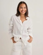 Nelly - Vit - Easy Breeze Shirt