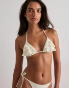 Nelly - Vit - Flounce Bikini Triangle