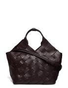 Misu L, Vino, O Designers Small Shoulder Bags-crossbody Bags Brown Cal...