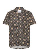 Les Deux Tapestry Ss Shirt Svart