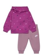 Nike Nike Sportswear Printed Fleece Pullover And Pants Set Lila