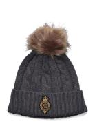 Lauren Ralph Lauren Crest-Patch Pom-Pom Cable-Knit Beanie Grå